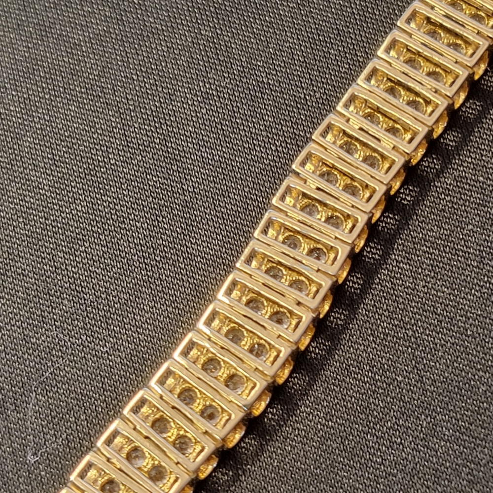 Genuine Diamond,  10k Gold, 7",  Women's Bracelet - Picture 8 of 16